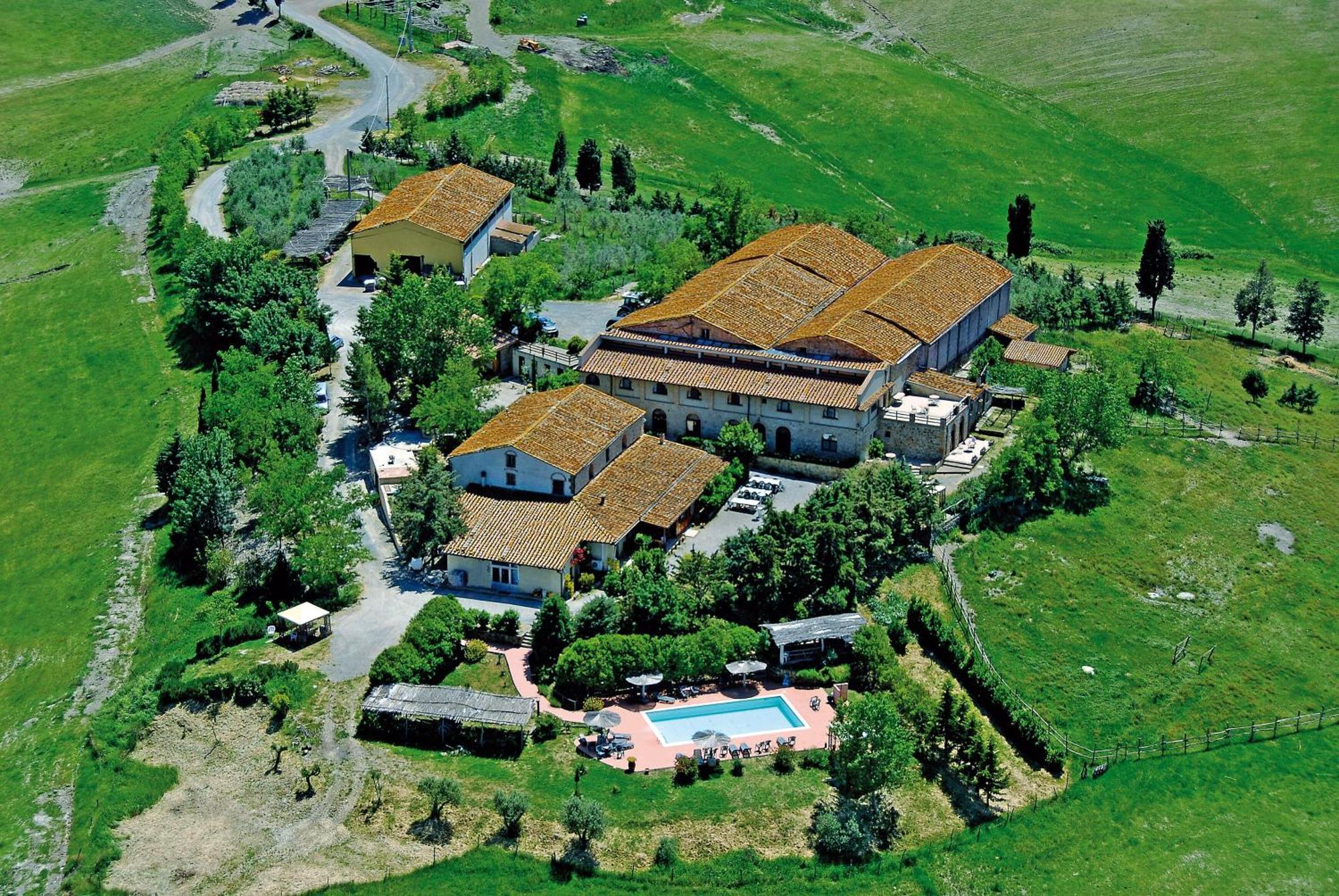 Agriturismo Fattoria Lischeto Volterra Luaran gambar